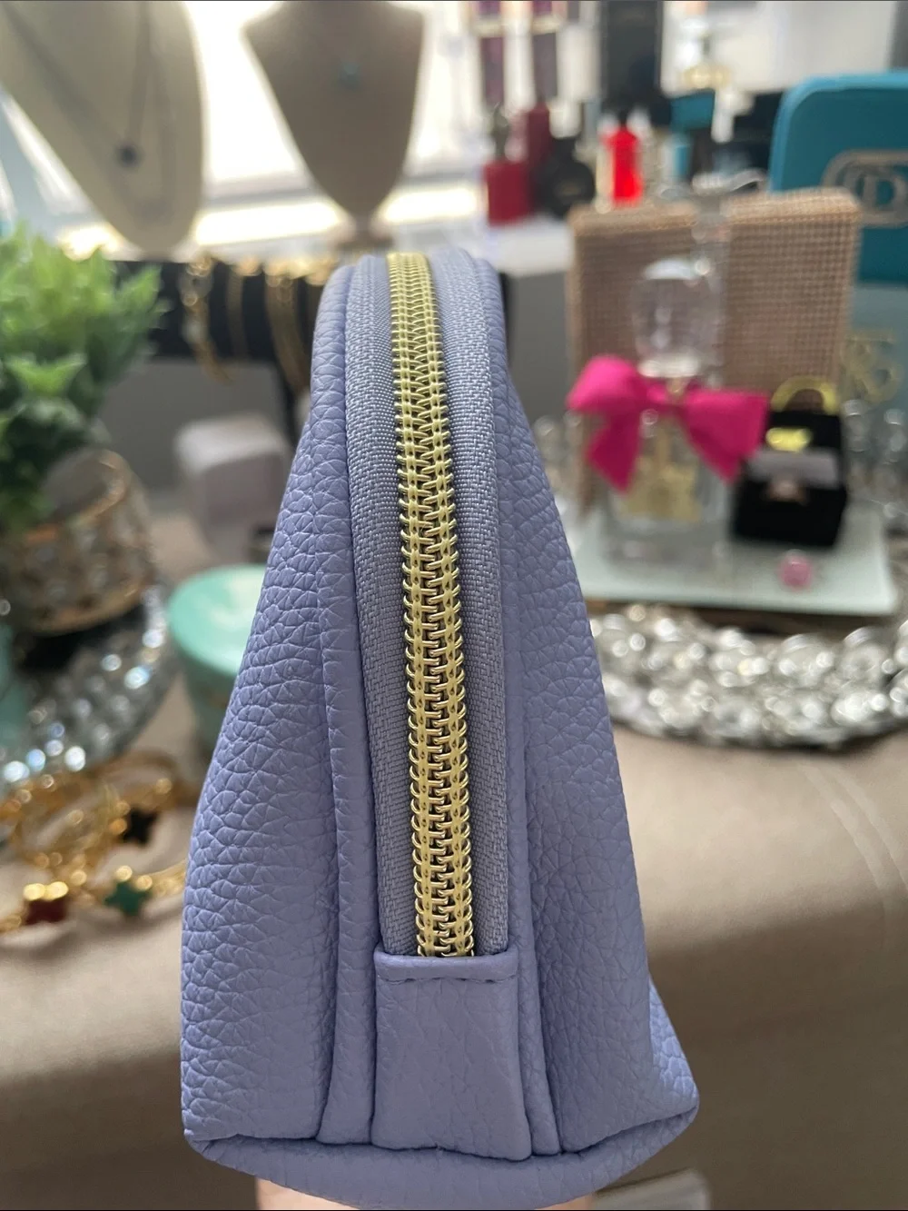 ✨Dolce & Gabbana Lavender Leather Cosmetic Pouch✨NEW